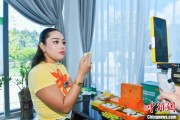 巴彦淖尔泰国主播品三亚榴莲：“尝到了家乡味”